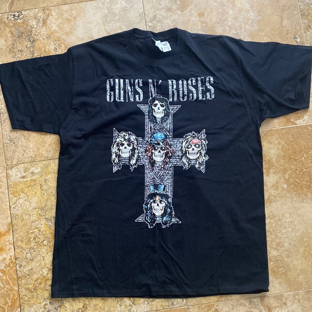 Guns N’ Roses band tee men’s XL black preowned gently worn